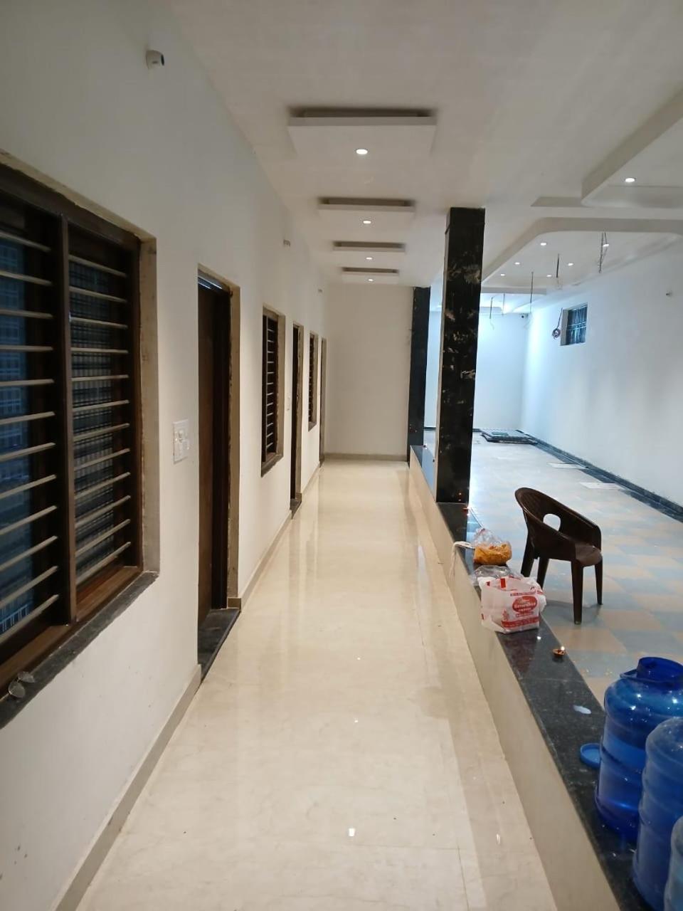 Hotel Jaipur In, Jatipura Parikrama Marg Near Mukharvind Temple Govardhan Экстерьер фото